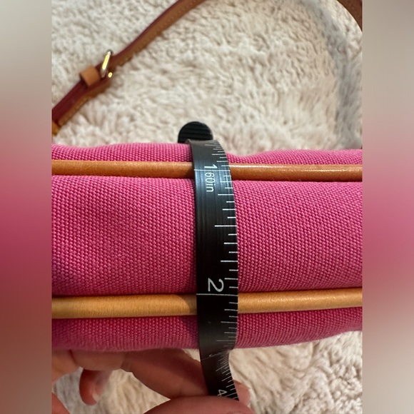 Dooney & Bourke Pink Fuchsia Mini Shoulder Bag, Excellent Condition 🩷 - Picture 15 of 16
